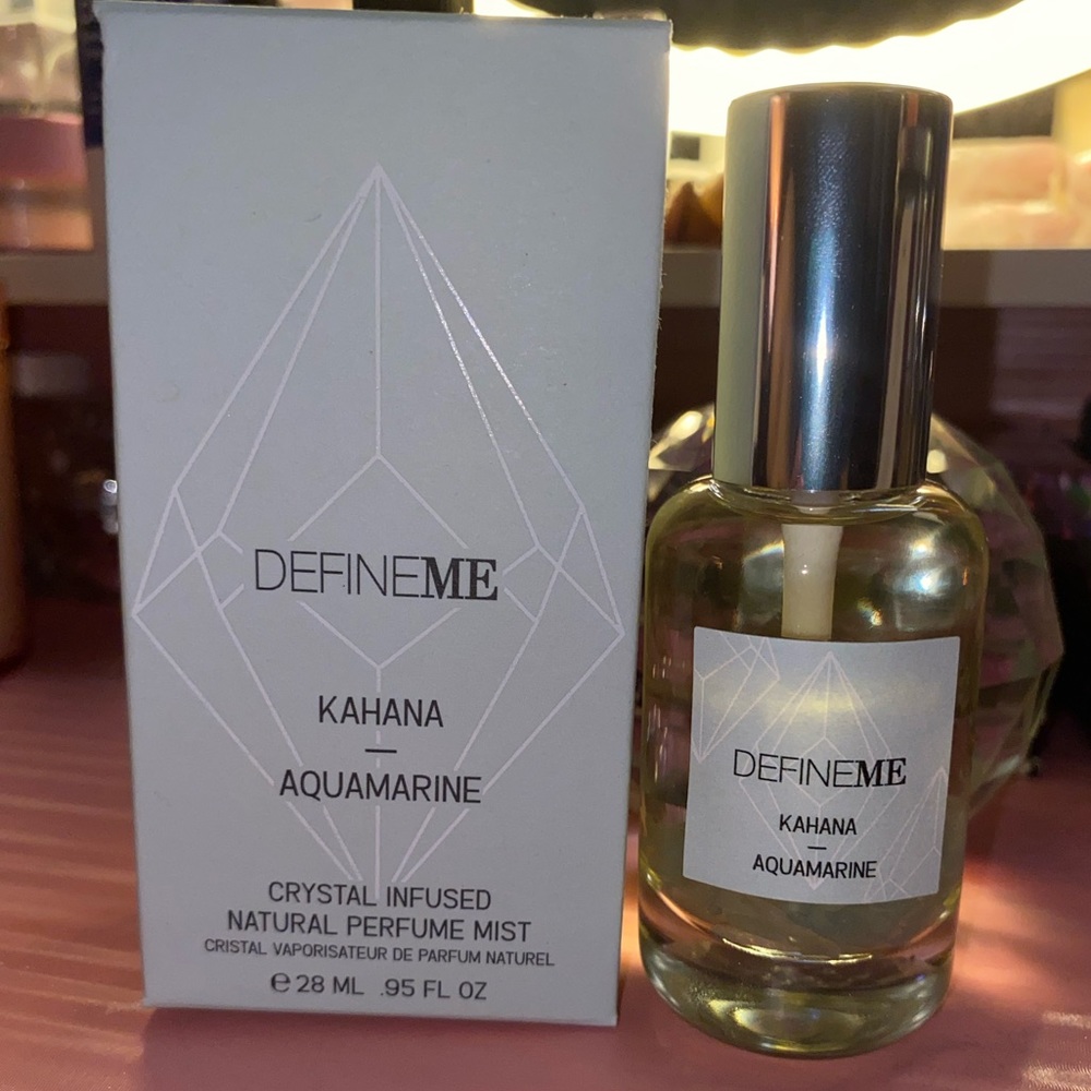 DEFINEME Kahana - aquamarine crystal infused natural perfume mist